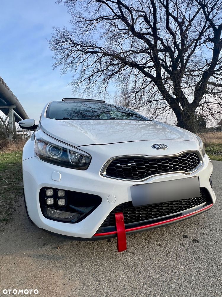 Kia Ceed 1.6 T-GDI GT - 4