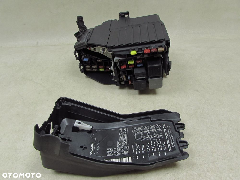 VOLVO S60 II V60 XC60 10-18 SKRZYNKA BEZPIECZNIKOW 6G9T-14A076-MB 6G9T-14A067-CA - 3