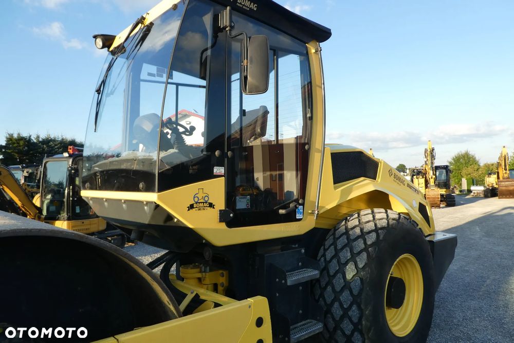 Bomag BW 213 D-5  SPROWADZONY - 26