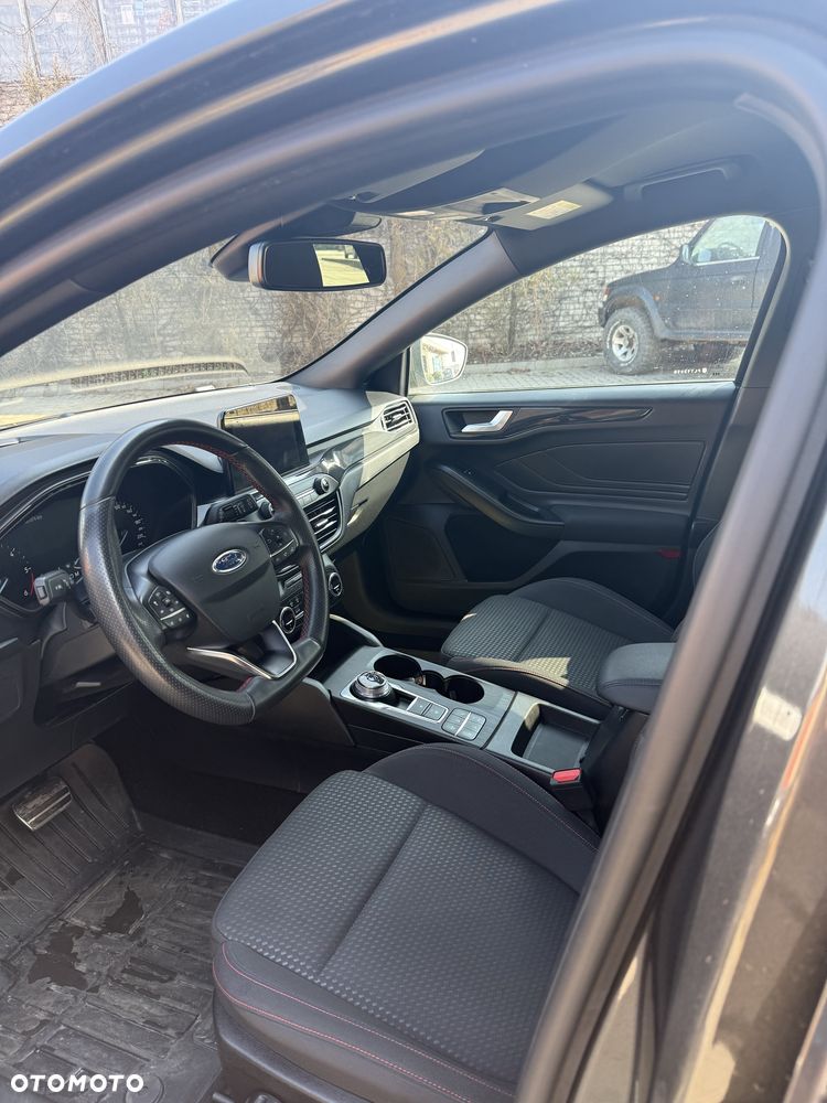 Ford Focus - 8
