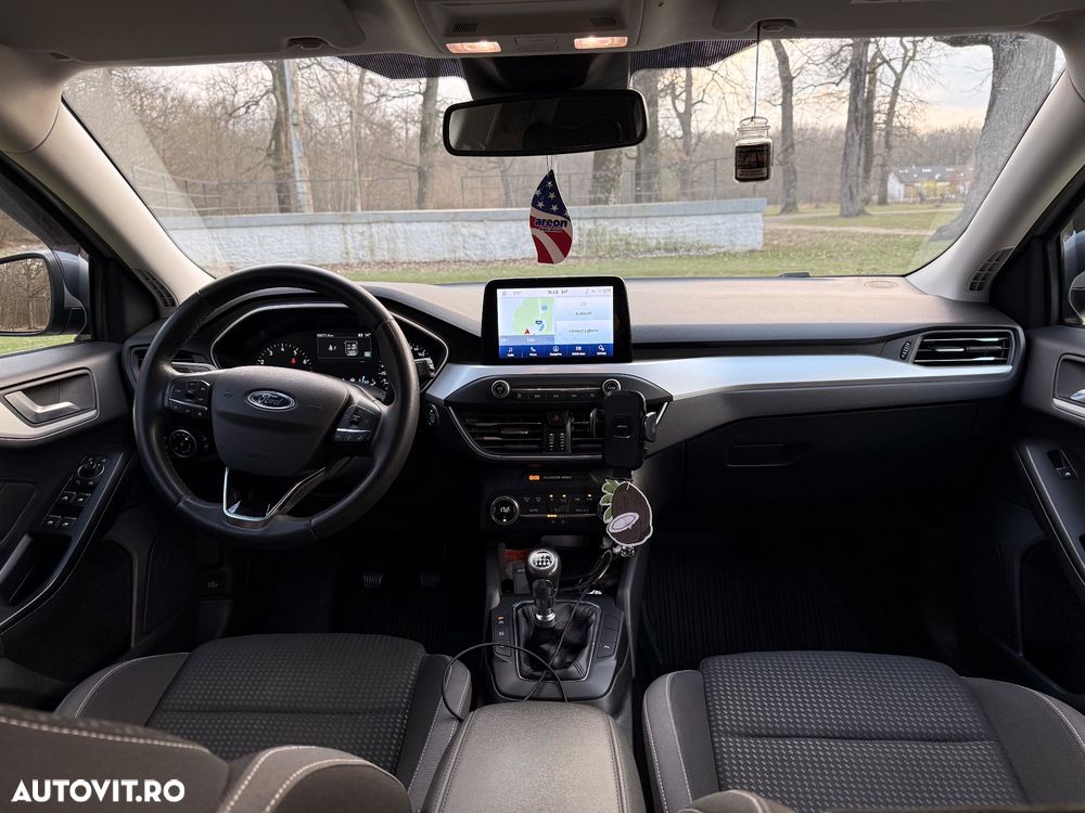 Ford Focus 1.0 EcoBoost Titanium - 9