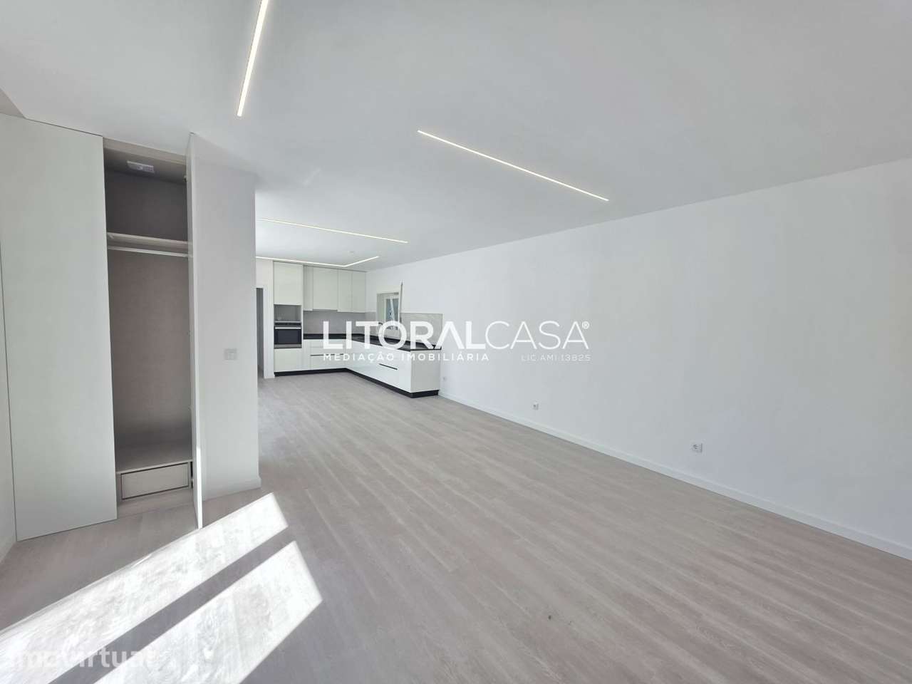 Moradia T4 Nova - Santo André de Vagos - Grande imagem: 4/41