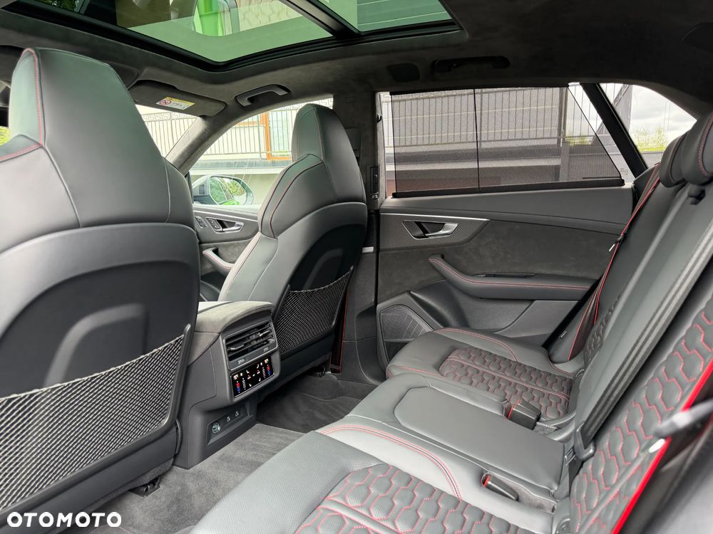 Audi RS Q8 TFSI Quattro Tiptronic - 32