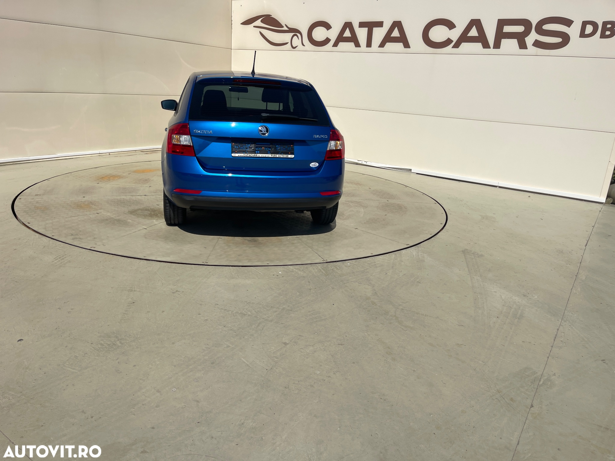 Skoda RAPID 1.6 TDI DSG Ambition - 13