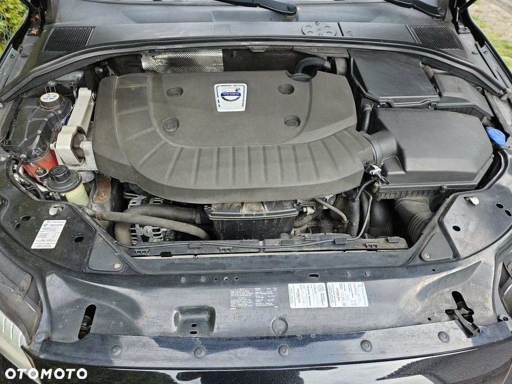 Volvo XC 70 D5 AWD Summum - 33