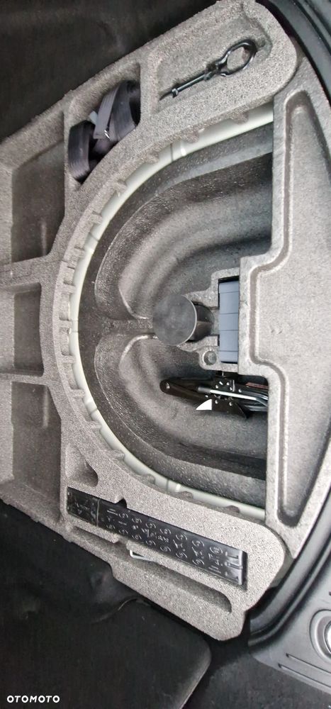 Ford Mondeo 2.0 FF Titanium - 18