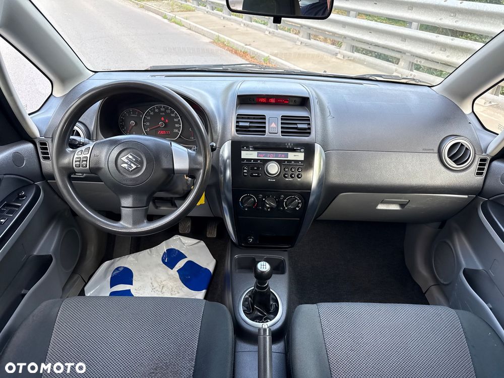 Suzuki SX4 ver-1-6-comfort-4wd - 10