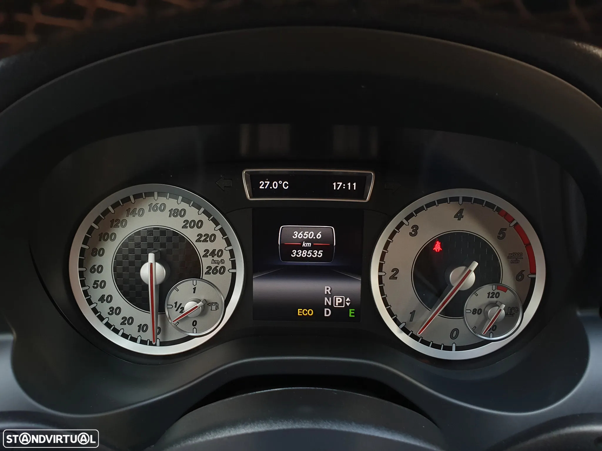 Mercedes-Benz A 200 CDI (BlueEFFICIENCY) 7G-DCT Urban - 11