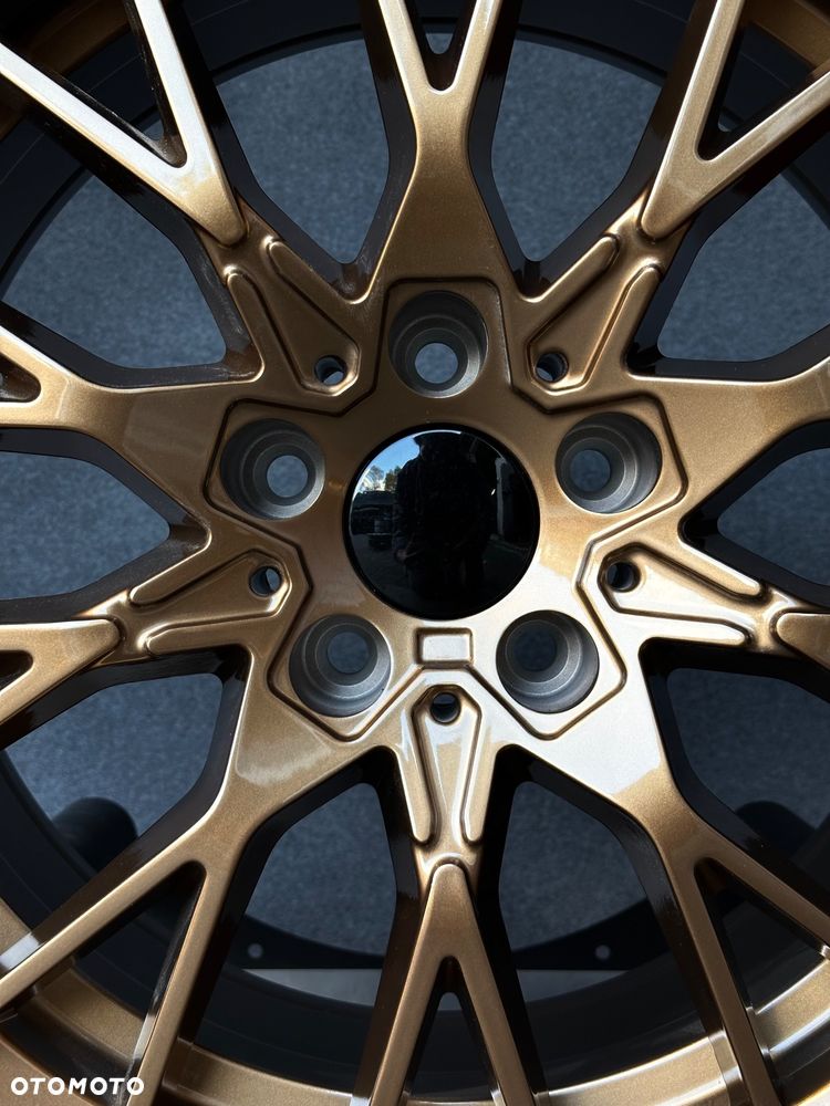 Nowe felgi do BMW 18 5x120 ZŁOTE 8j ET30 F10 Z3 Z4 E46 X3 E83 E90 F30 F32 F34 GT F01 F12 F20 E87 F22 xDrive Opel Insignia JR Styling 666 M Pakiet Vossen alufelgi Carbonado czarne polerowane - 2
