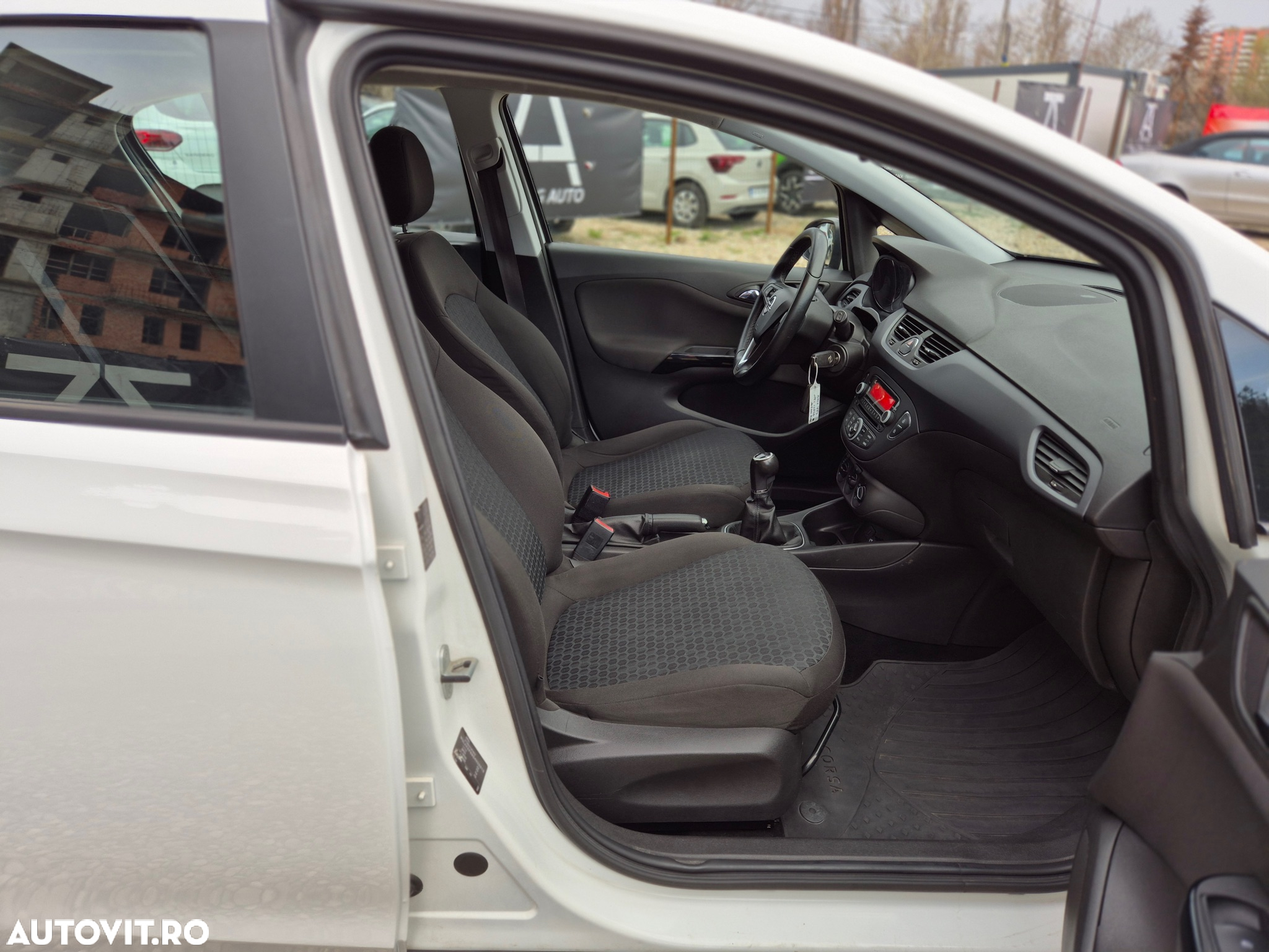 Opel Corsa 1.3 CDTI EcoFlex Start/Stop Essentia - 17