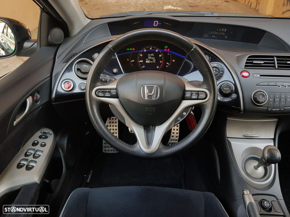 Honda Civic 1.8 Sport - 46