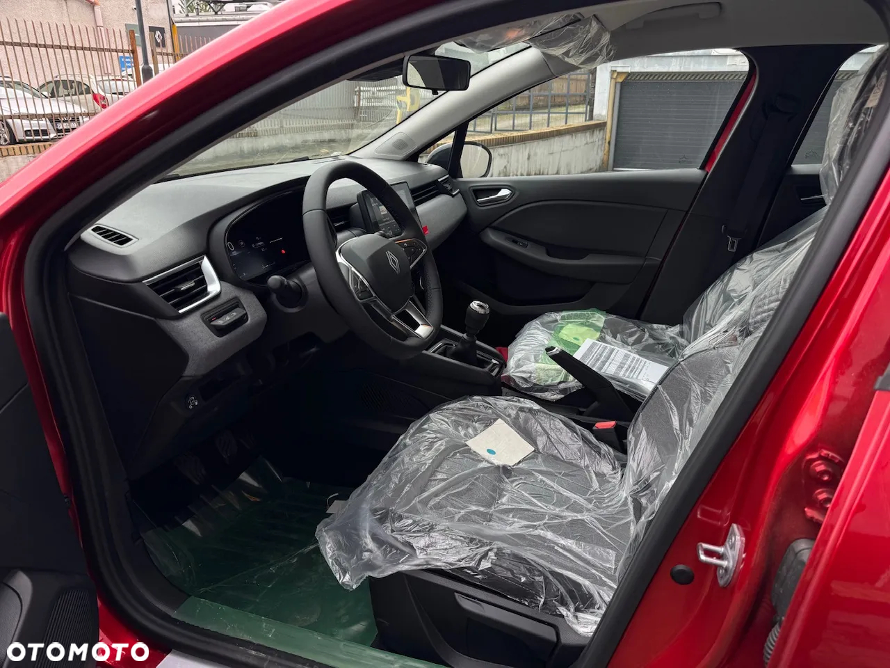 Renault Clio - 10