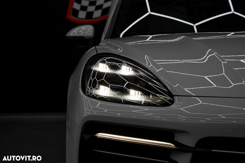 Porsche Cayenne S - 6