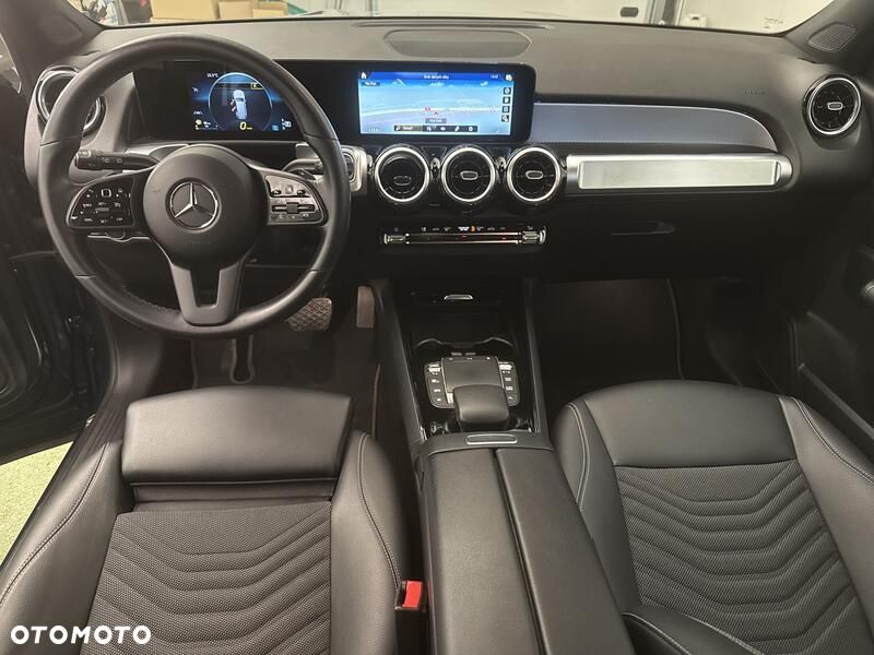 Mercedes-Benz GLB 200 7G-DCT - 21