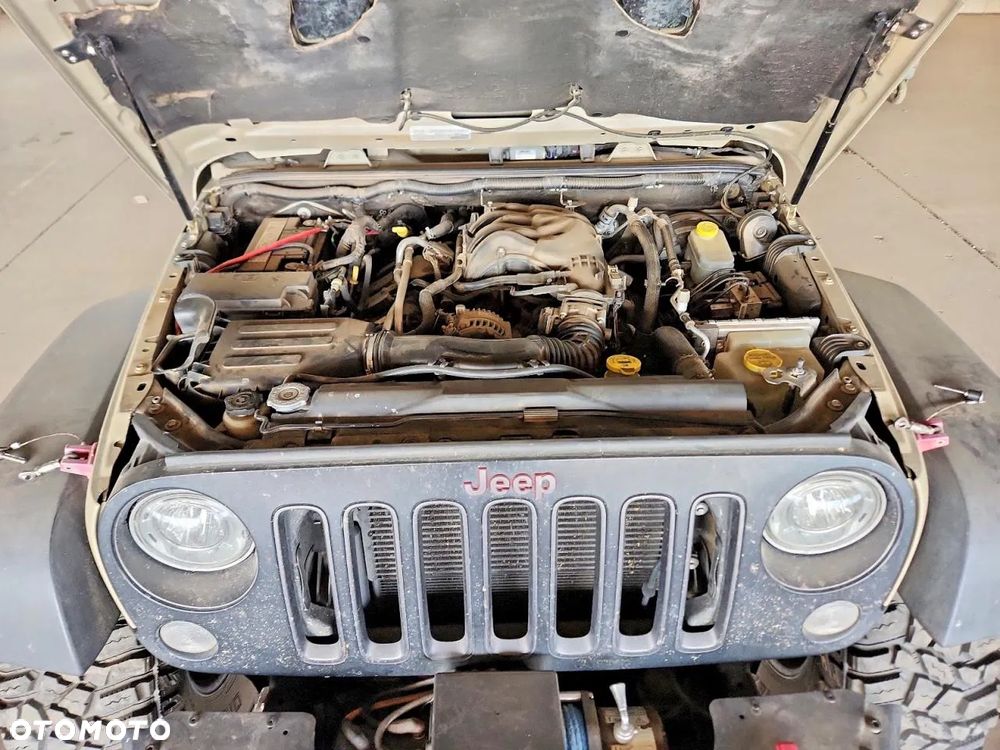 Jeep Wrangler 3.6 Unlim Rubicon - 11