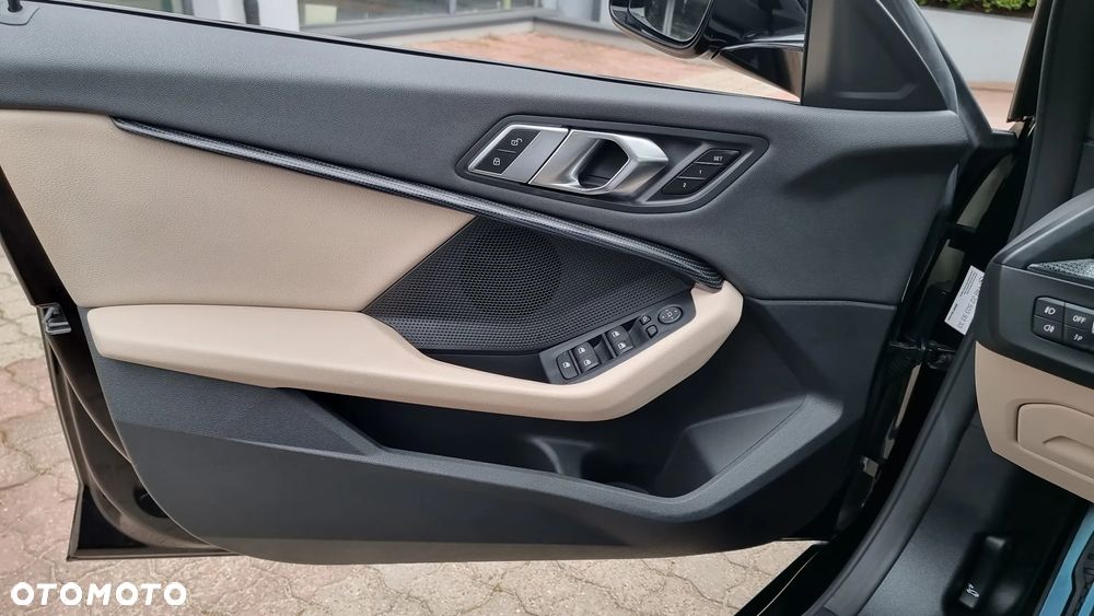 BMW Seria 2 218i M Sport - 30