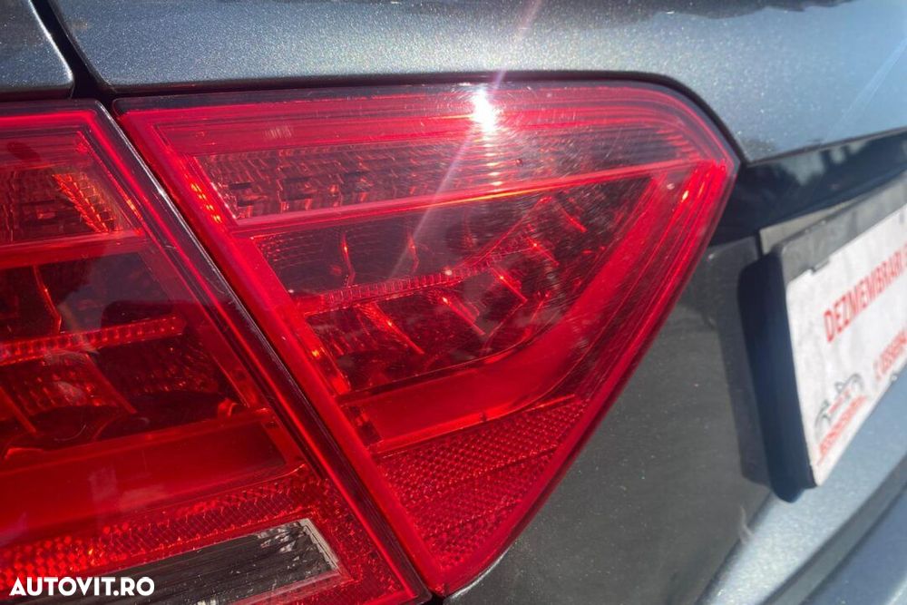 STOP STANGA/DREAPTA pe haion - AUDI A5 - AN 2013 - 1