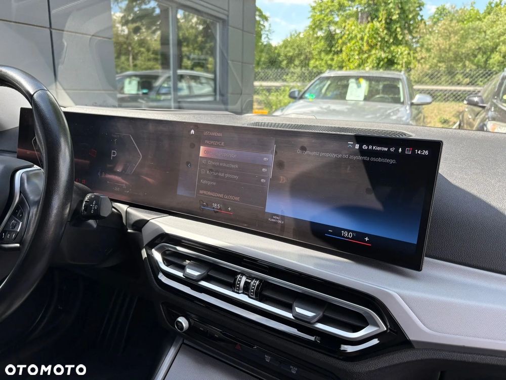 BMW Seria 3 318d - 9