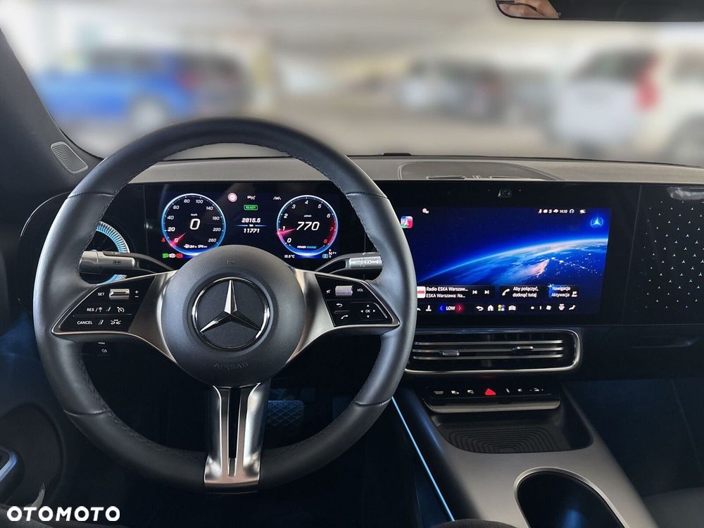 Mercedes-Benz CLA - 12