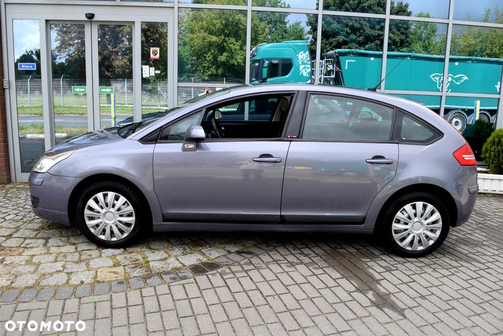 Citroën C4 1.4 16V Style - 15