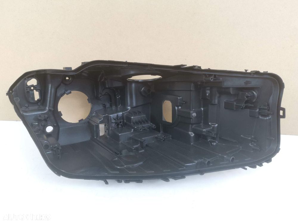 Carcasa Far Dreapta Xenon Adaptiv BMW Seria 5 G30 2016 2017 2018 2019 - 2