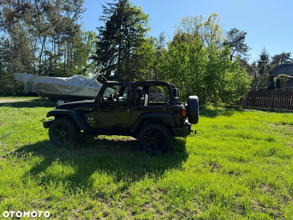 Jeep Wrangler 3.8 Sahara - 3