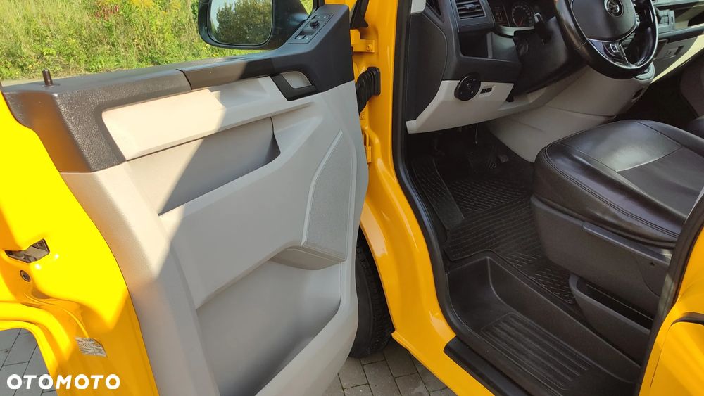 Volkswagen Transporter L1H1 4Motion DSG - 11