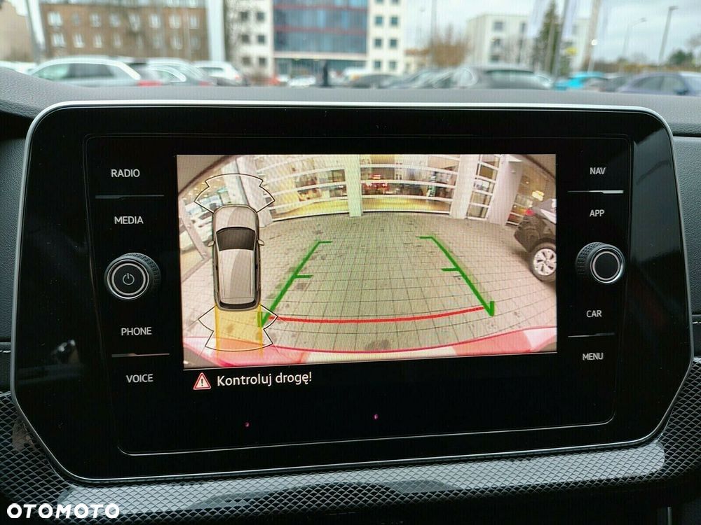 Volkswagen T-Cross - 18