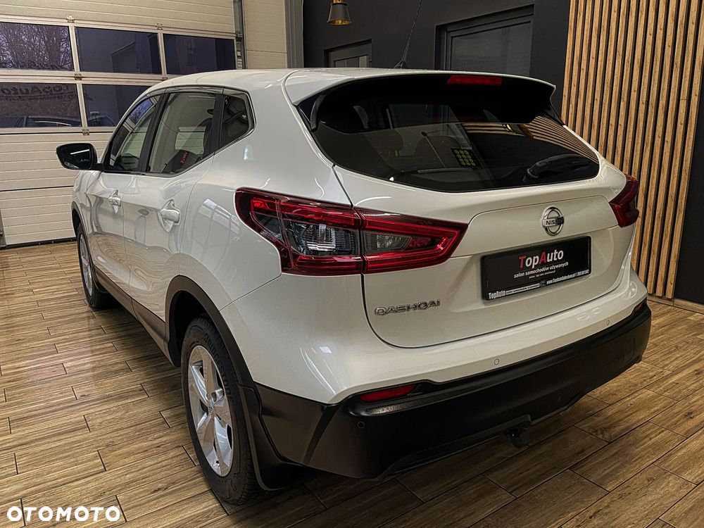 Nissan Qashqai 1.5 dCi N-Connecta - 9