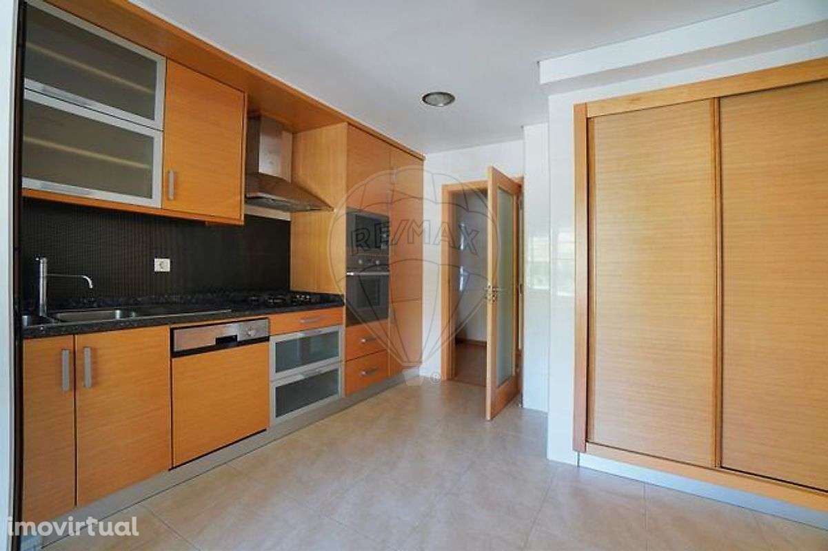 Apartamento T1 para arrendamento - Grande imagem: 2/18