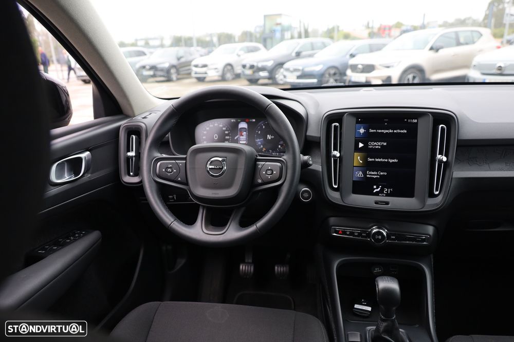 Volvo XC 40 1.5 T2 Momentum Core - 19