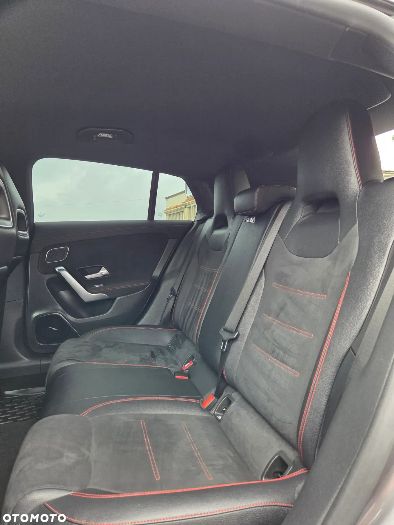 Mercedes-Benz CLA 250 4Matic Shooting Brake 7G-DCT AMG Line - 18