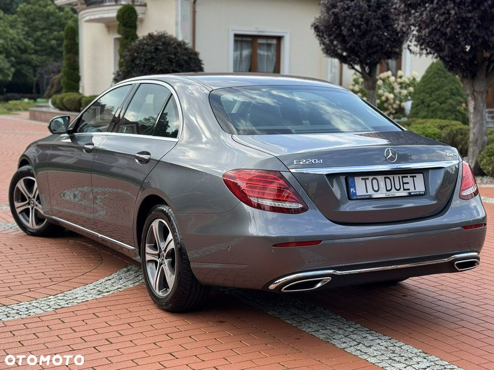 Mercedes-Benz Klasa E - 16
