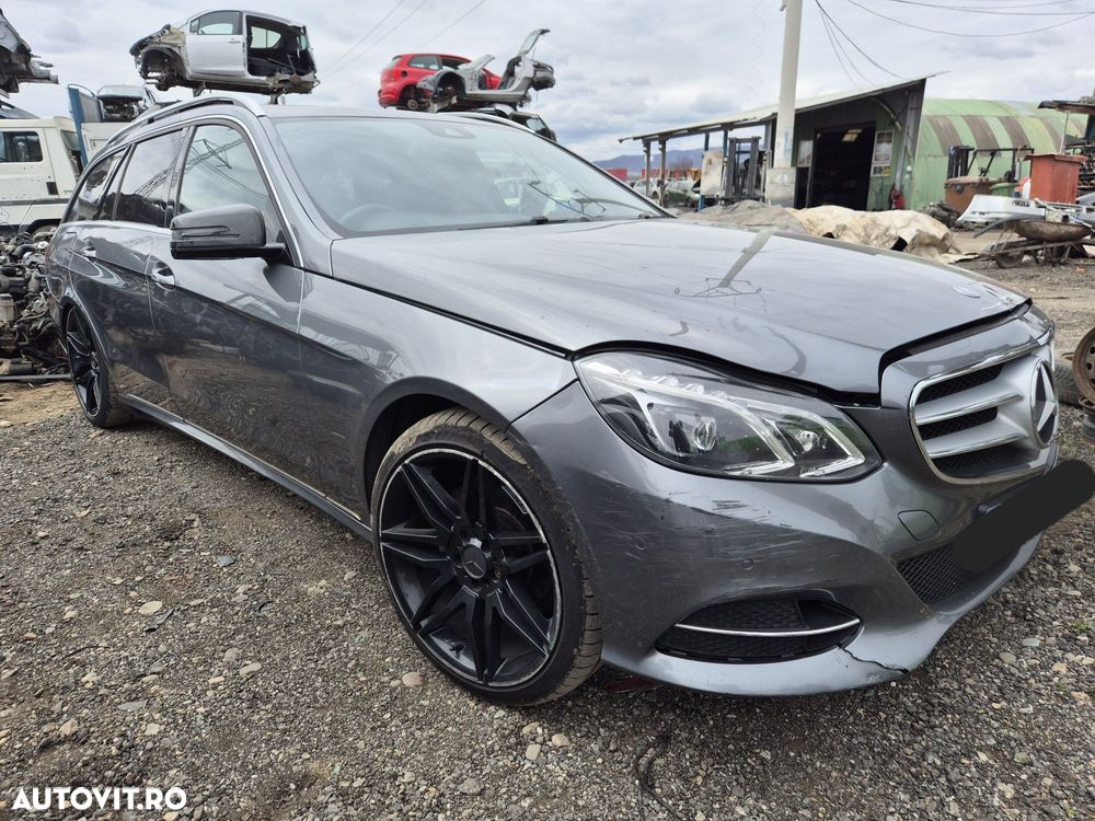 Dezmembram Mercedes E Klass W212 Break 2015 2.2cdi OM651924 - 1