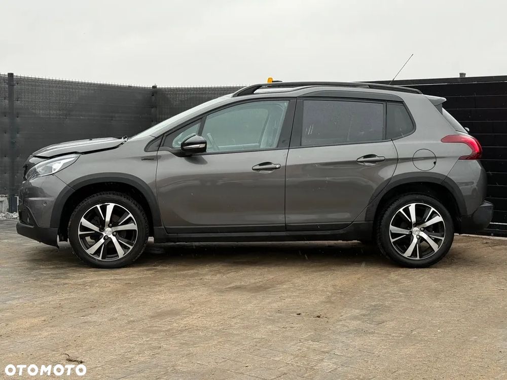 Peugeot 2008 PureTech 130 EAT8 GT - 6