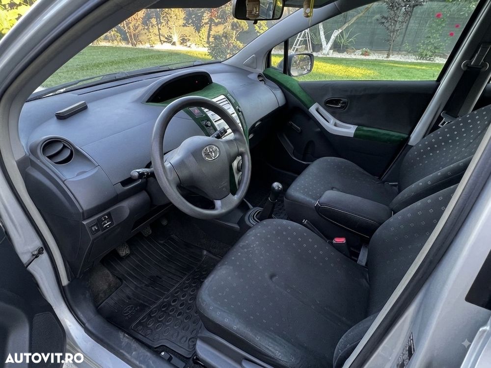 Toyota Yaris 1.0 Terra - 7