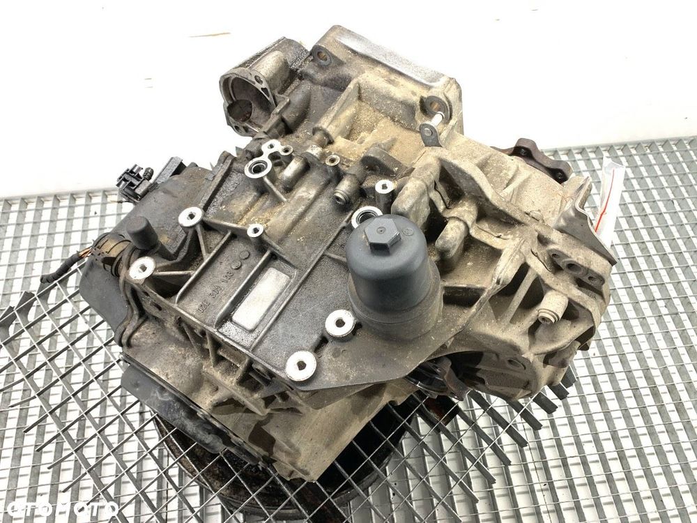 SKRZYNIA BIEGÓW  VW PASSAT B7 (362) 2010 - 2015 2.0 TDI 103 kW [140 KM] olej napędowy 2010 - 2014 - 6