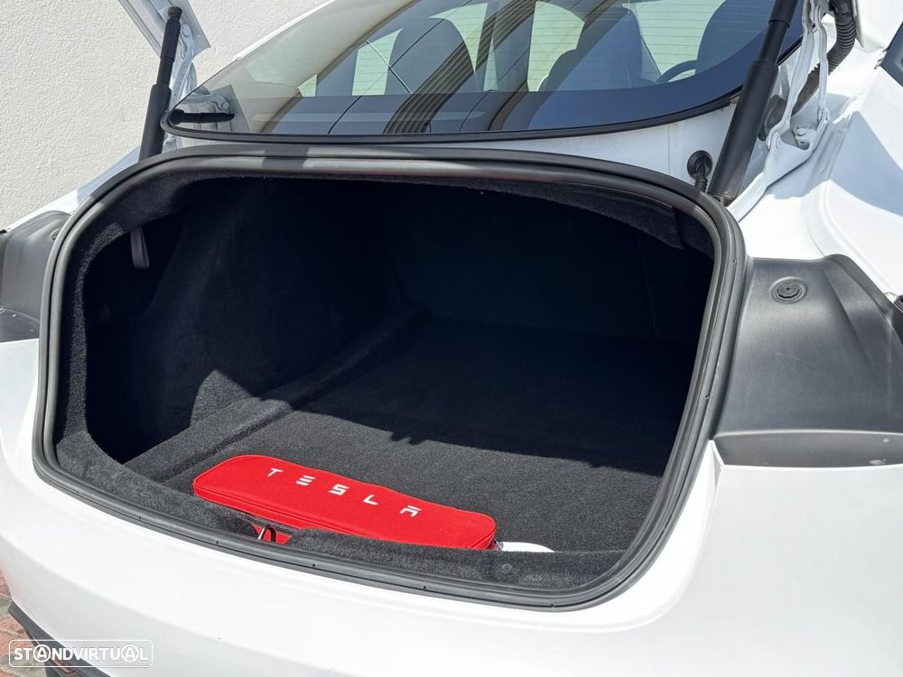 Tesla Model 3 Long Range Tração Integral — fotografia 32