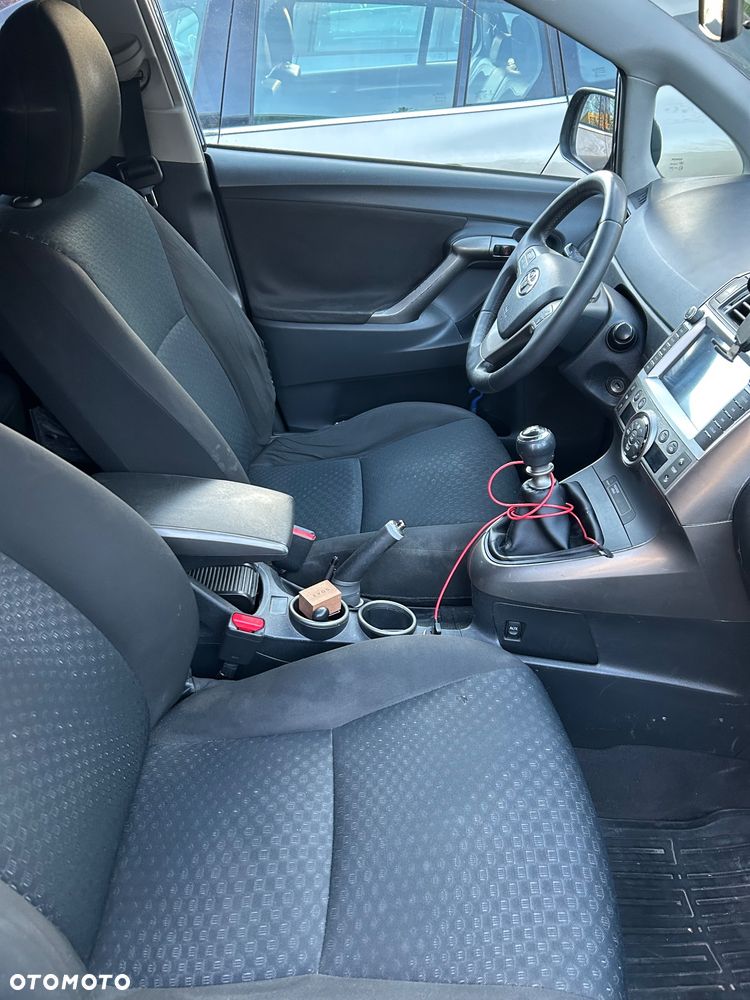 Toyota Verso 2.0 D-4D Sol SW 7os - 10