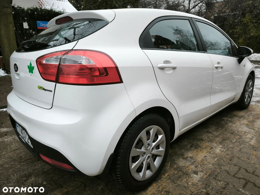 Kia Rio 1.1 CRDI Attract - 3