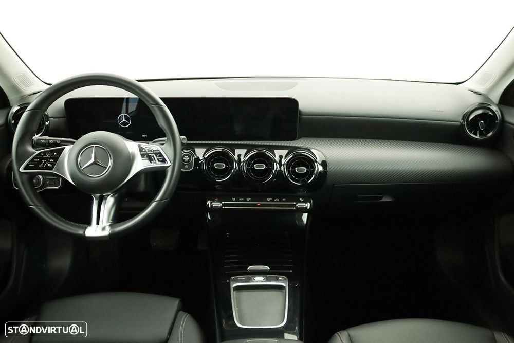 Mercedes-Benz A 200 Standard - 8