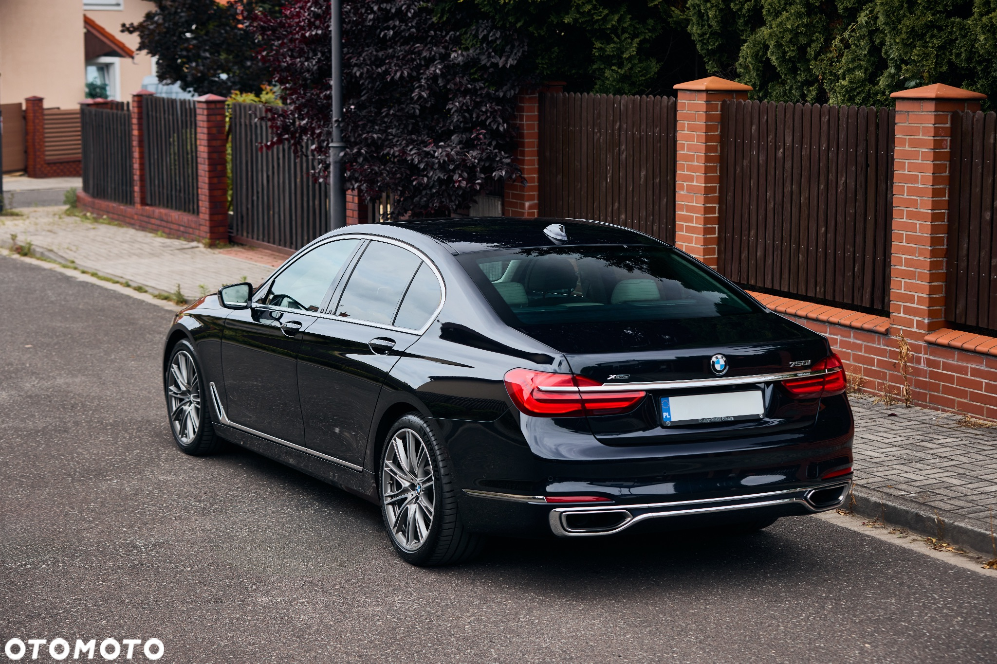 BMW Seria 7 750i xDrive - 7