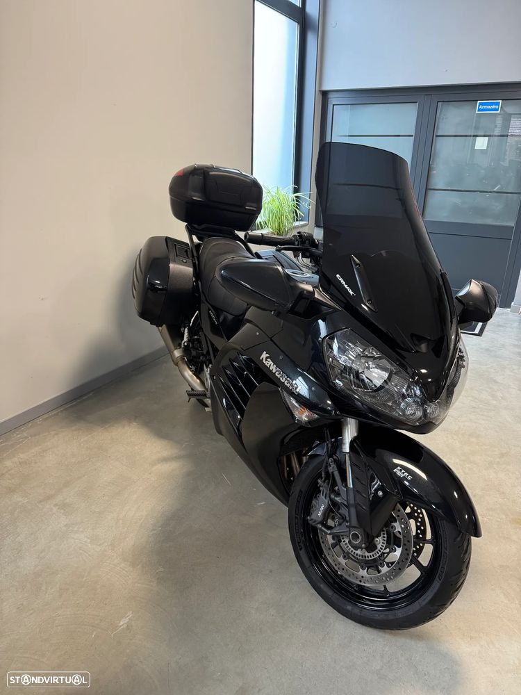 Kawasaki GTR GTR 1400 - 3