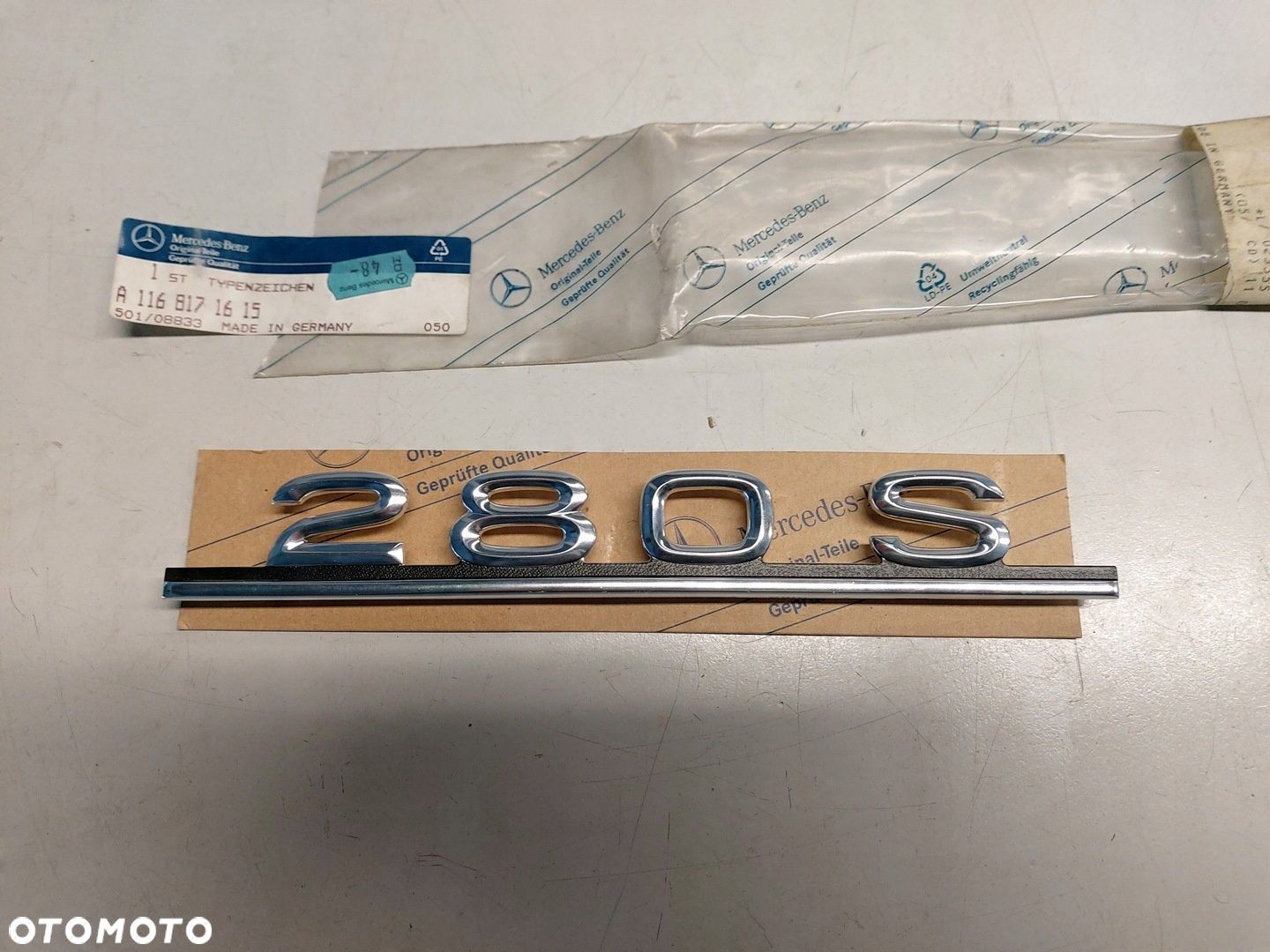 MERCEDES W116 280 S ZNACZEK EMBLEMAT 1168171615 - 1
