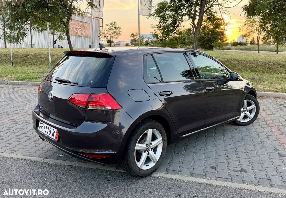 Volkswagen Golf 1.4 TSI BlueMotion Technology DSG Lounge - 4