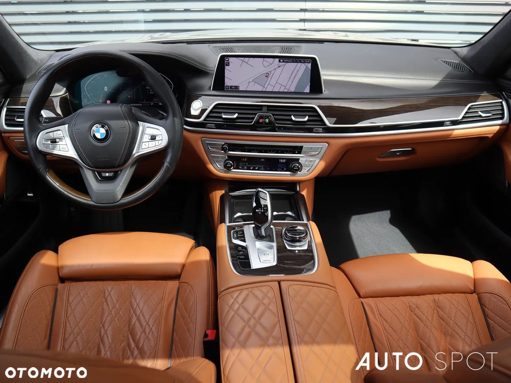 BMW Seria 7 740Ld xDrive sport - 18