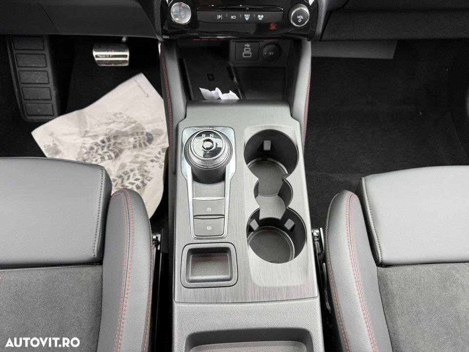 Ford Kuga - 22