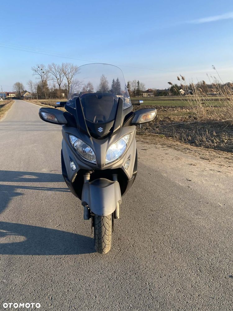 Suzuki Burgman - 1