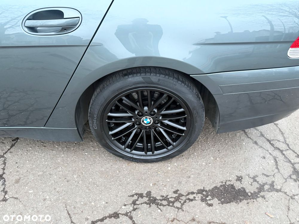 BMW Seria 7 745i - 18