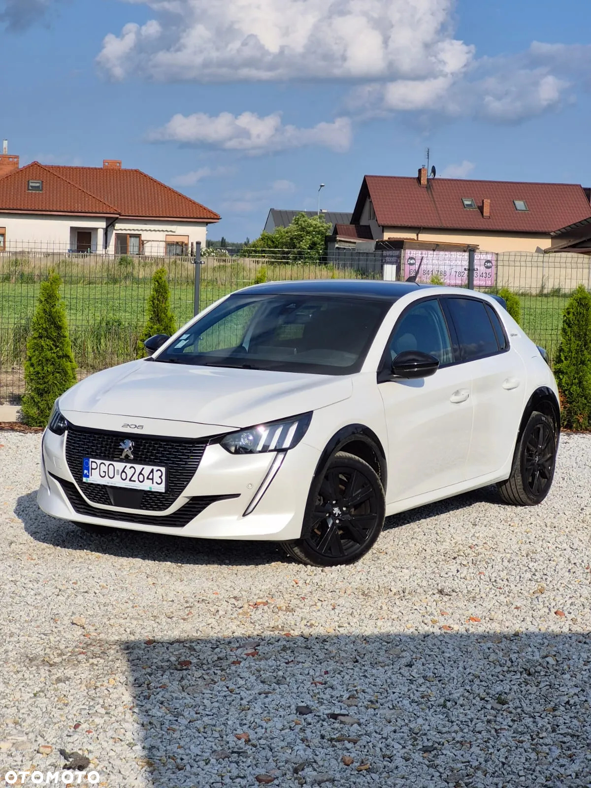 Peugeot 208 PureTech 100 EAT8 GT Pack - 3